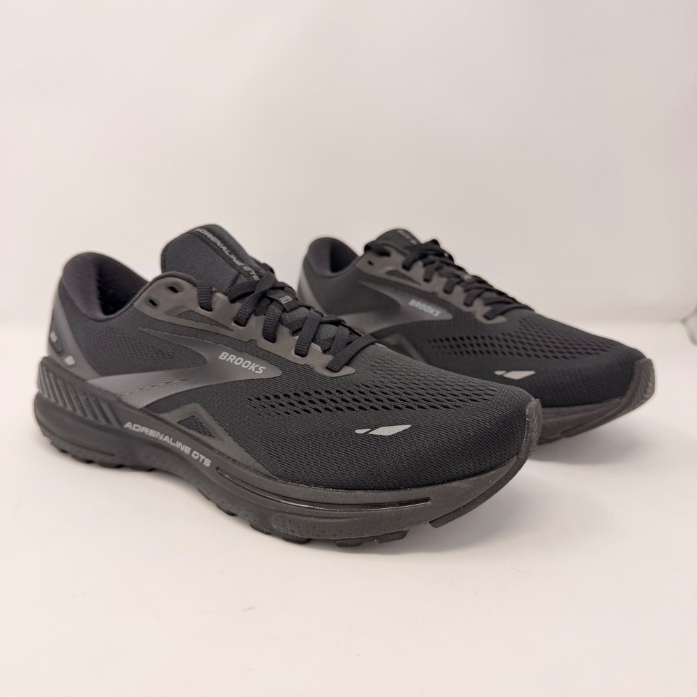 Brooks Adrenaline GTS 23 Men's Size 9 Wide 2E Triple Black Running Shoes